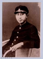 龍瑛宗翻拍照177：學生個人照4藏品圖，第1張