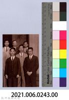 龍瑛宗翻拍照243：龍瑛宗與友人合影43藏品圖，第2張