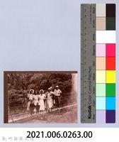 龍瑛宗翻拍照263：龍瑛宗與友人合影51藏品圖，第2張