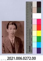 龍瑛宗翻拍照272：男性個人照12藏品圖，第2張