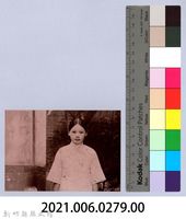 龍瑛宗翻拍照279：李耐個人照4藏品圖，第2張