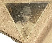 海南島通譯官學員獨照藏品圖，第1張