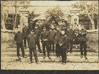 劉家均和關西公學校教職員合照藏品圖，第1張