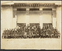 劉家均關西公學校創立卅週年紀念合照藏品圖，第1張