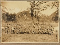 劉興熙日本遊學湯元温泉團體照藏品圖，第1張