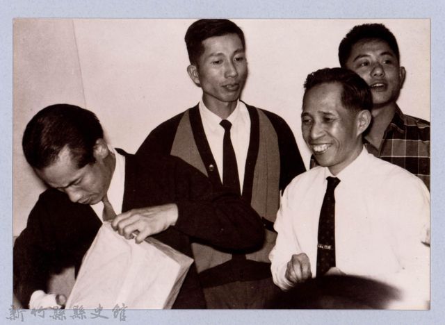 龍瑛宗翻拍照148：龍瑛宗活動側拍照1的圖片