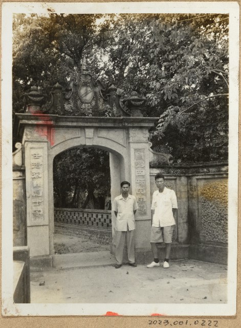 劉興熙台中暑期講習外遊照（中華民國46年）的圖片