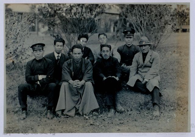 南條博明相片集：新竹公園內合影藏品圖，第1張