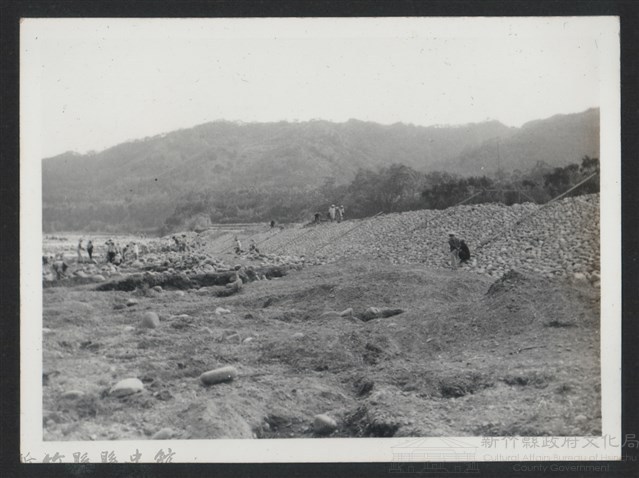 鳳山溪上南和堤防復原工程(堤防復原350M)-施工後藏品圖，第1張