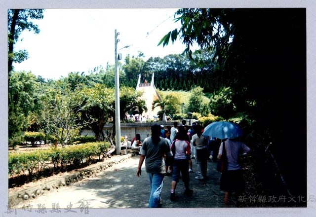 2001 吳濁流文藝營1-5劉氏祖塔瑞閣園藏品圖，第1張