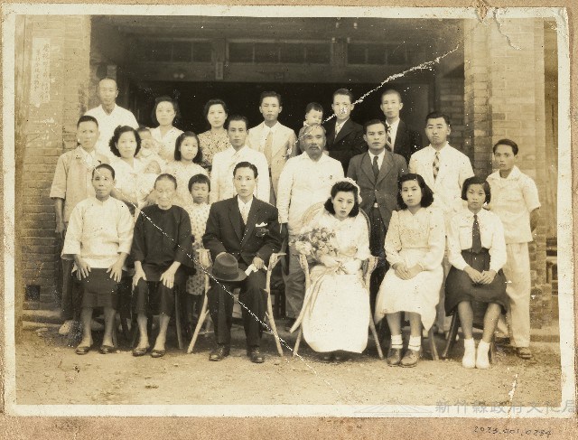 范姜廷芳婚禮合影藏品圖，第1張