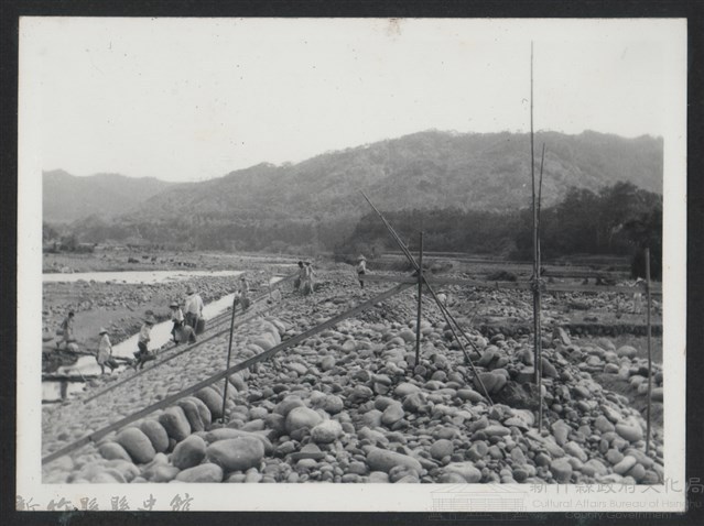 鳳山溪上南和堤防復原工程(堤防復原350M)-施工中藏品圖，第1張