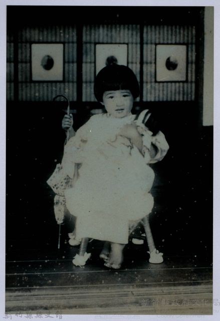 南條博明相片集：南條之女藏品圖，第1張