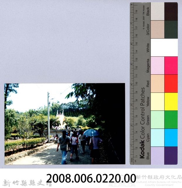 2001 吳濁流文藝營1-5劉氏祖塔瑞閣園藏品圖，第2張
