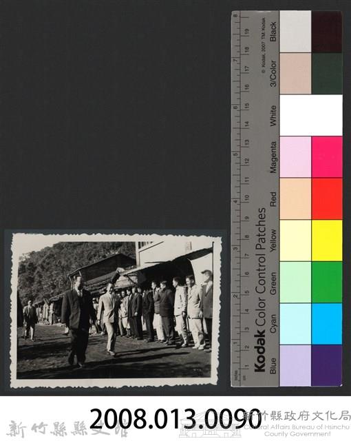 彭縣長出巡各市鎮：尖石鄉 民眾迎接藏品圖，第3張