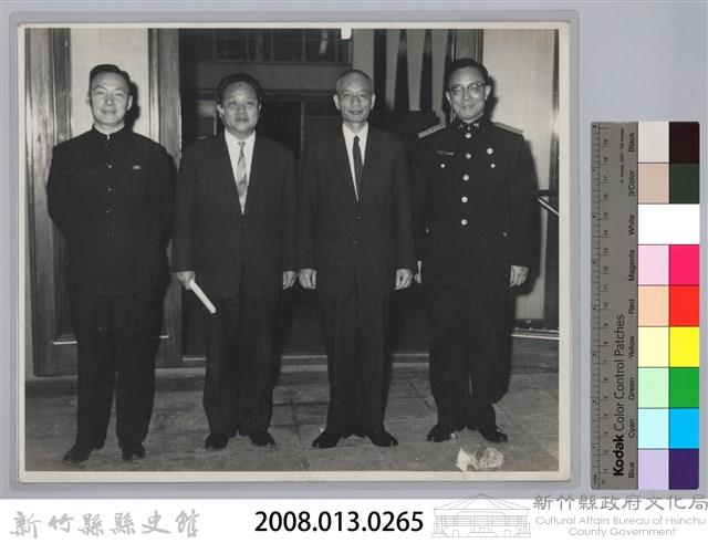 彭縣長等四人合影藏品圖，第3張