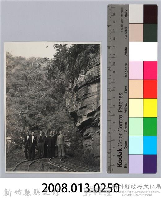 彭瑞鷺縣長視察尖石錦屏燧道藏品圖，第3張