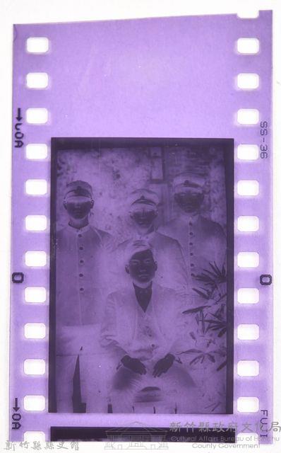 龍瑛宗翻拍照19：底片5藏品圖，第3張