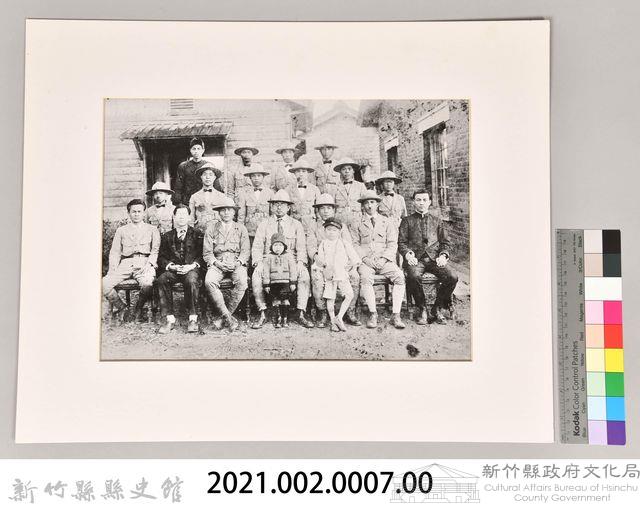 眾同事合影藏品圖，第3張