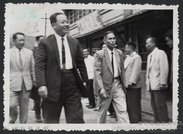 彭縣長出巡各市鎮：五峰民眾迎接藏品圖，第1張