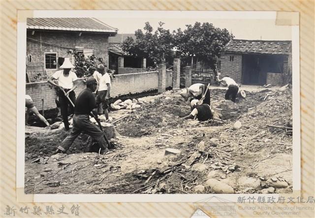 林保仁縣長主政照片：縣長林保仁視察-84藏品圖，第1張