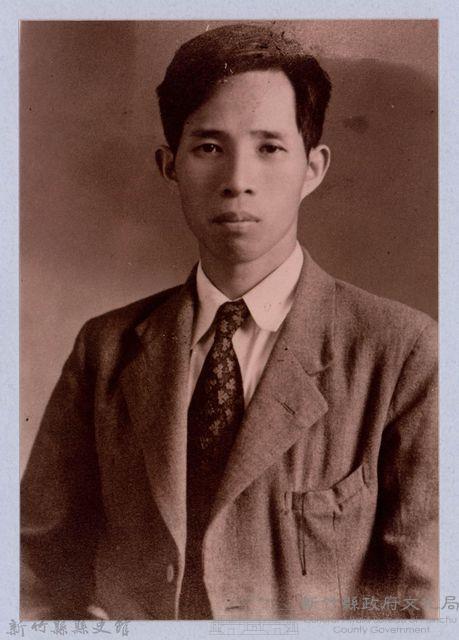 龍瑛宗翻拍照291：龍瑛宗個人照33藏品圖，第1張