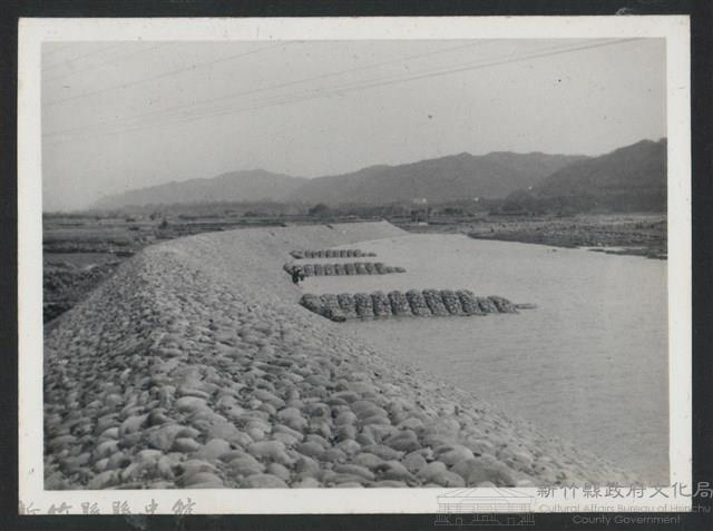 鳳山溪水尾堤防復原工程(堤防復原350M)-施工後1藏品圖，第1張