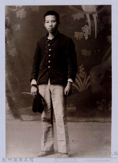 龍瑛宗翻拍照198：龍瑛宗個人照24藏品圖，第1張