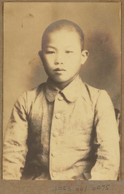 劉興熙入學紀念照藏品圖，第1張