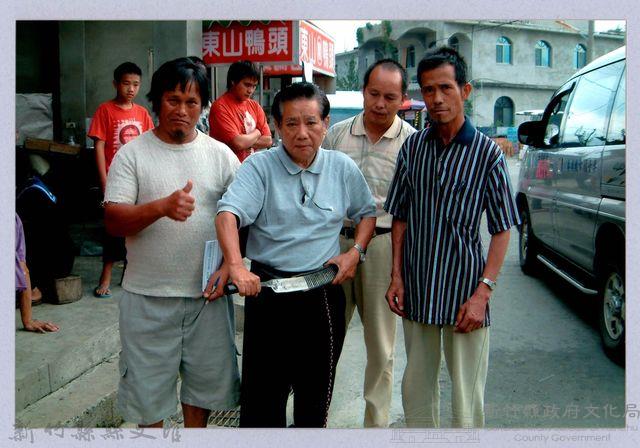 林柏燕老師與部落族人藏品圖，第1張