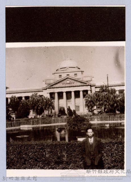 龍瑛宗翻拍照130：龍瑛宗個人照17藏品圖，第1張