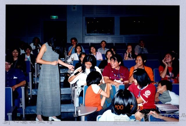 2001 吳濁流文藝營2-29「評論杜潘芳格的詩」講座藏品圖，第1張