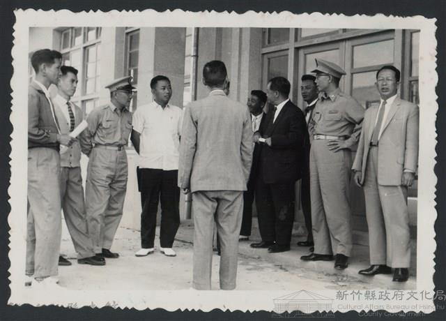 彭縣長出巡各市鎮：湖口鄉(二)國校藏品圖，第1張