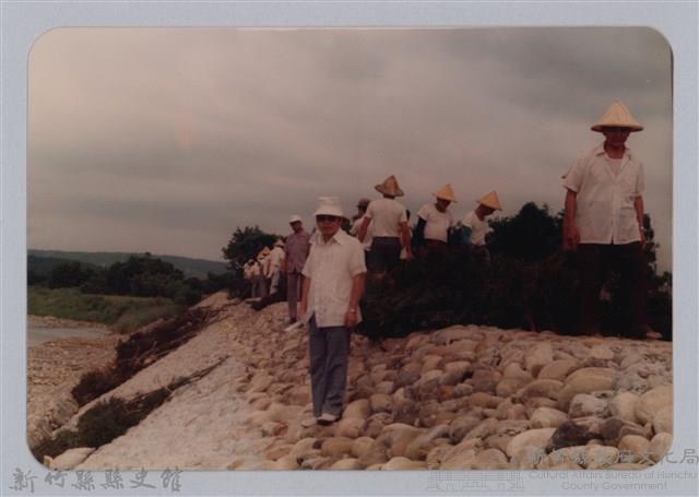 林保仁縣長主政照片：新竹縣新埔鎮六十七年度防汛演習-13藏品圖，第1張