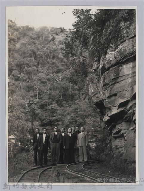 彭瑞鷺縣長視察尖石錦屏燧道藏品圖，第1張