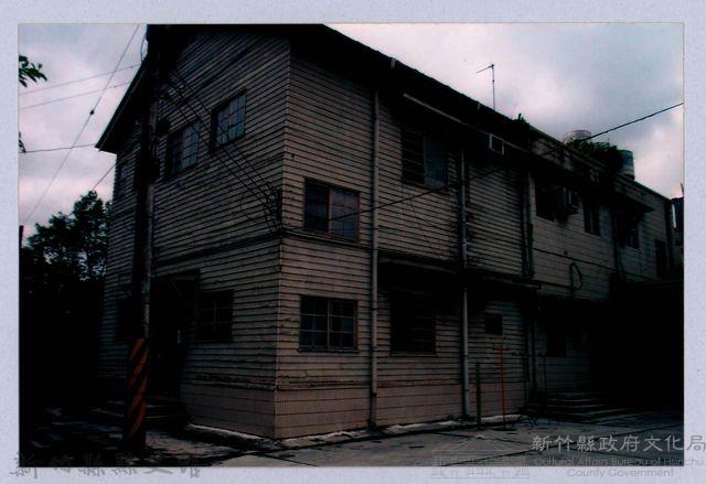 鄧雨賢相關照片51：臺灣水泥公司竹東廠宿舍區招待所藏品圖，第1張