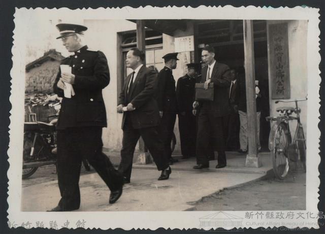 彭縣長出巡各市鎮：寶山鄉(一)鄉公所藏品圖，第1張