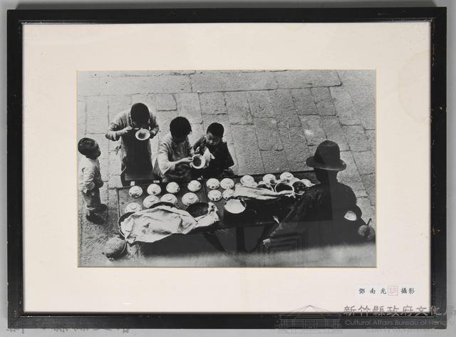 鄧南光攝影：食便利粉藏品圖，第1張