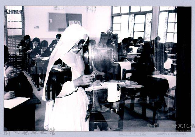 鄧雨賢相關照片105：考試藏品圖，第1張