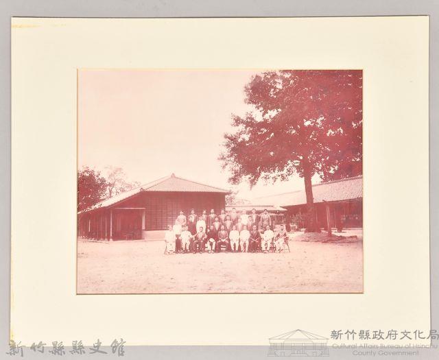 學校合影藏品圖，第1張