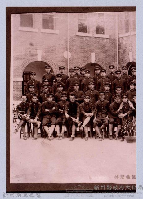 龍瑛宗翻拍照166：竹窗會第九回卒業送別紀念3藏品圖，第1張