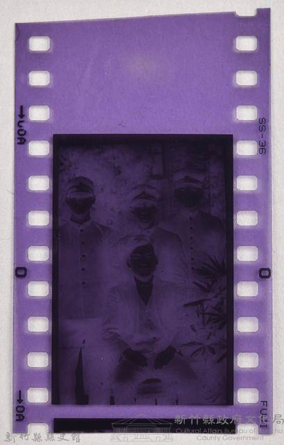 龍瑛宗翻拍照19：底片5藏品圖，第1張
