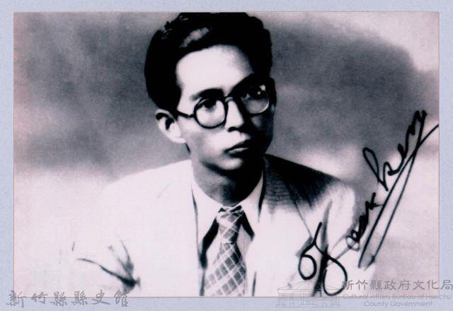 鄧雨賢個人照9：鄧雨賢簽名照藏品圖，第1張