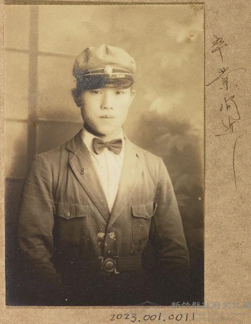 劉興熙宜蘭農林學校畢業前留念照片藏品圖，第1張