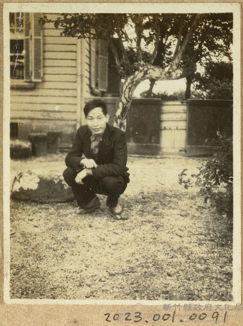 黃仁田屋前留影藏品圖，第1張