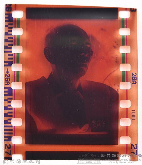 龍瑛宗翻拍照21：底片7藏品圖，第1張