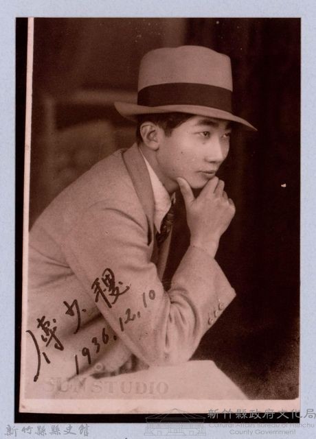 龍瑛宗翻拍照61：男子沙龍照藏品圖，第1張