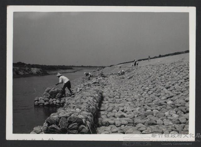 鳳山溪大眉堤防復原工程(堤防復原400M)-施工中1藏品圖，第1張