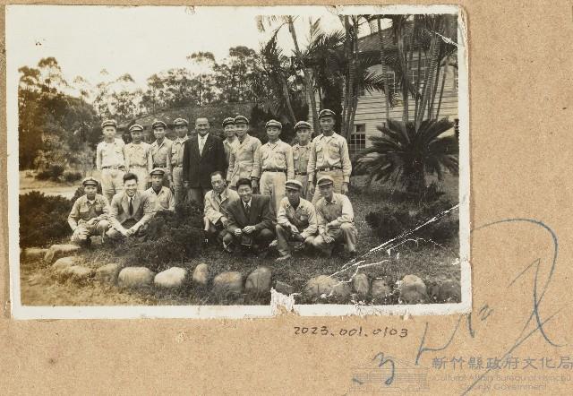 劉興熙關西農校與師生合影（中華民國45年）藏品圖，第1張