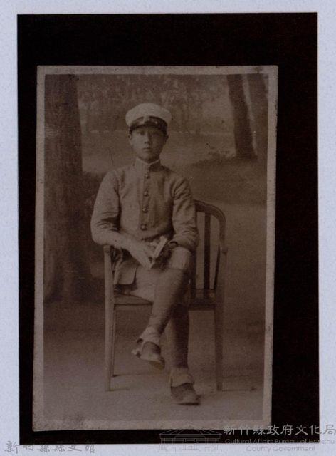 龍瑛宗翻拍照163：學生個人照1藏品圖，第1張